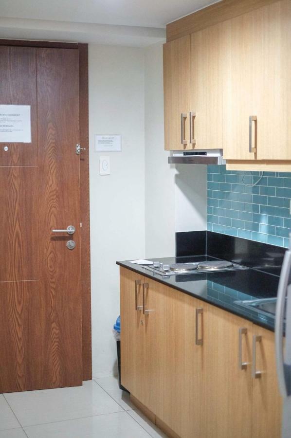 Usp Suites At Shell Residences Pasay Exteriör bild